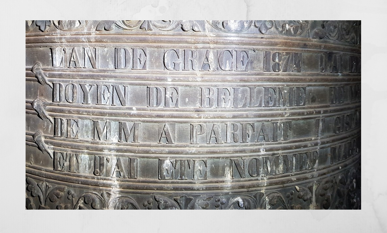 9. croix latine florale